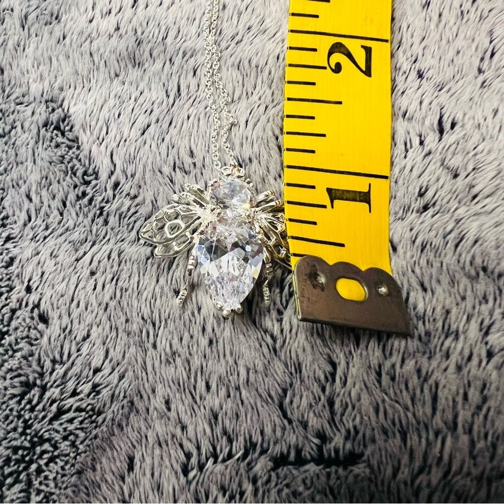 Joan Rivers Crystal Hope Bee Pendant Necklace 16in - Picture 4 of 6
